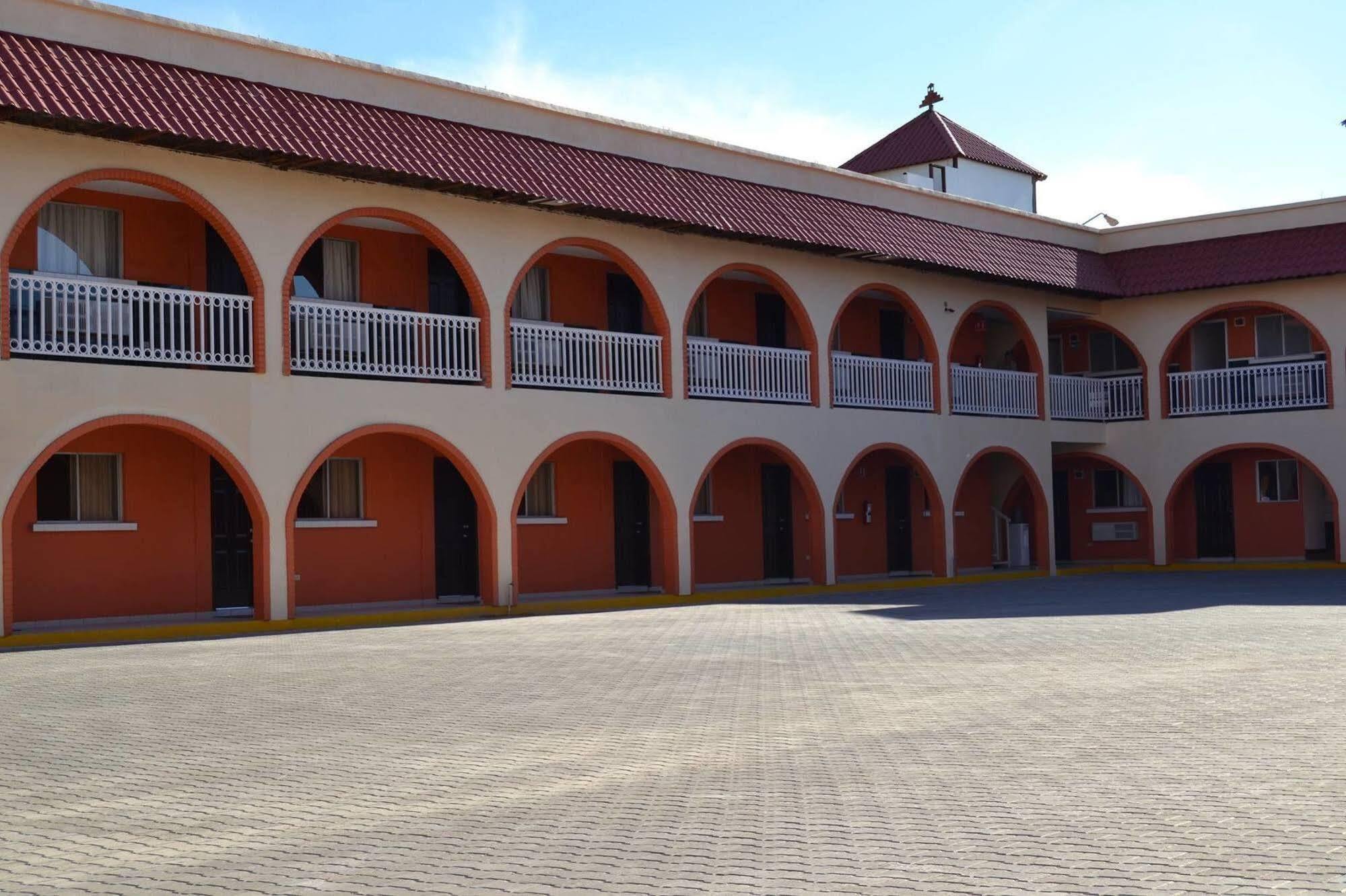 Hotel Las Torres Mexicali Exterior foto
